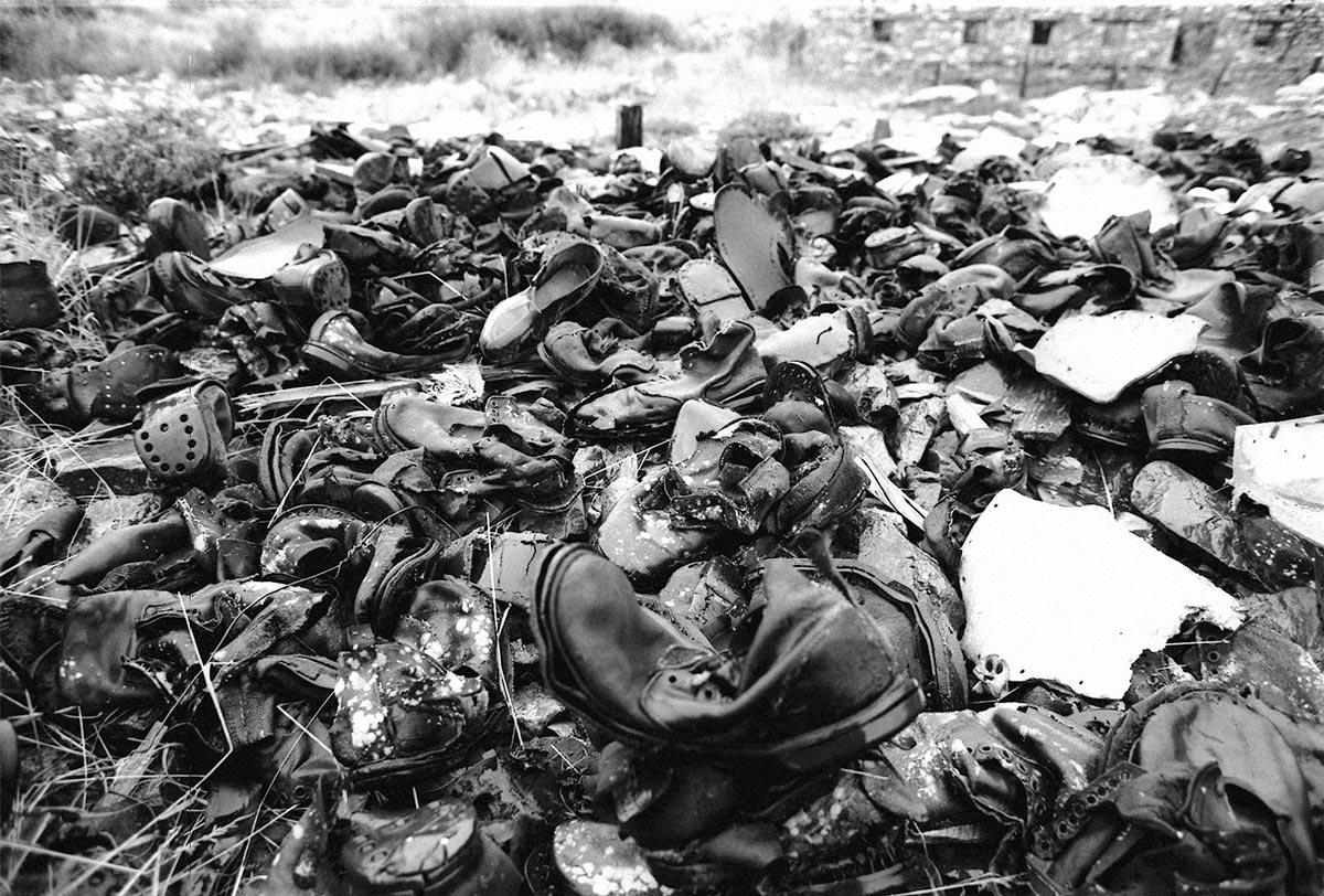MELNIKOFF Дайджест. ГУЛАГ СССР. Обувь умерших заключенных из лагеря Бутугычаг.
